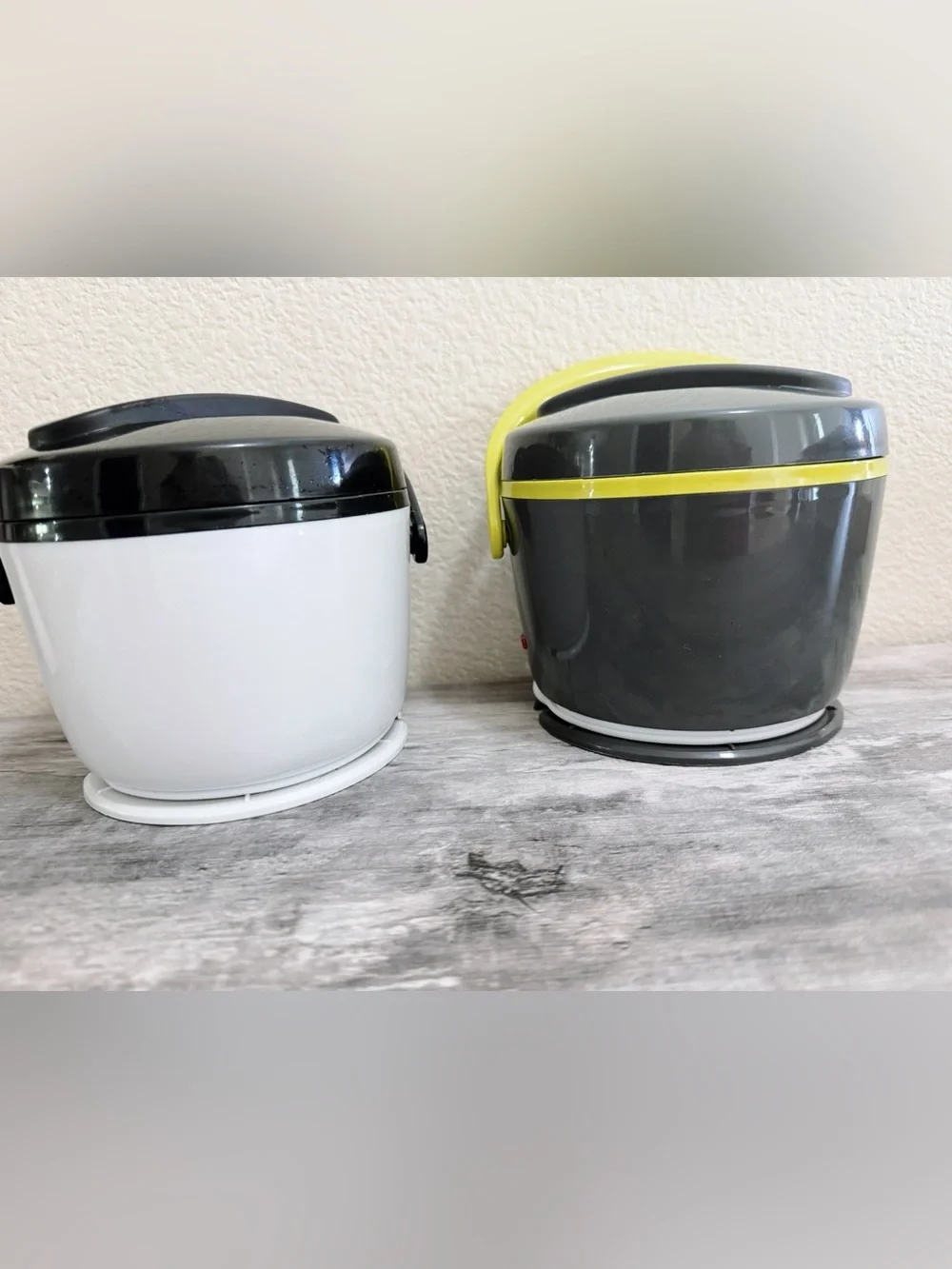 Set of Two Crockpot Portable Electric Lunch Warmers – White and Dark Gray